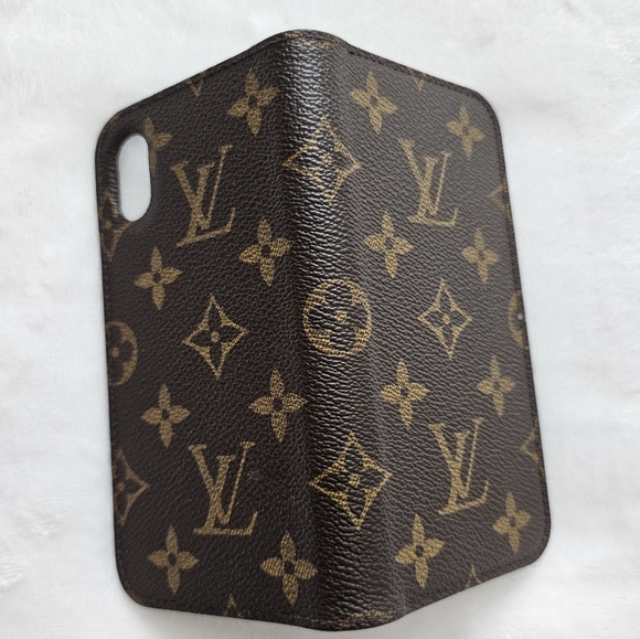 EUC Louis Vuitton monogram iPhone case 7/8 - Picture 3 of 6